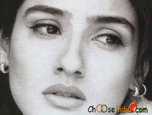 raveena4.jpg